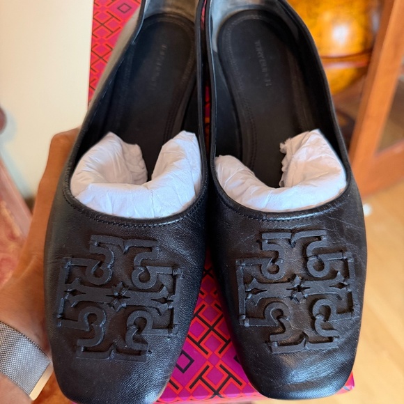 Tory Burch - Picture 1 of 6